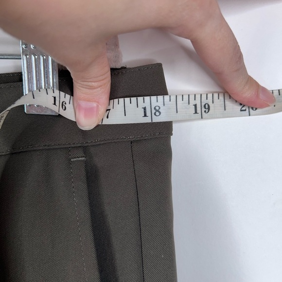 Vuori Cascade Tech Chino Pant Athletic Slim Fit Dark Oregano Green Size 34 - Picture 8 of 11